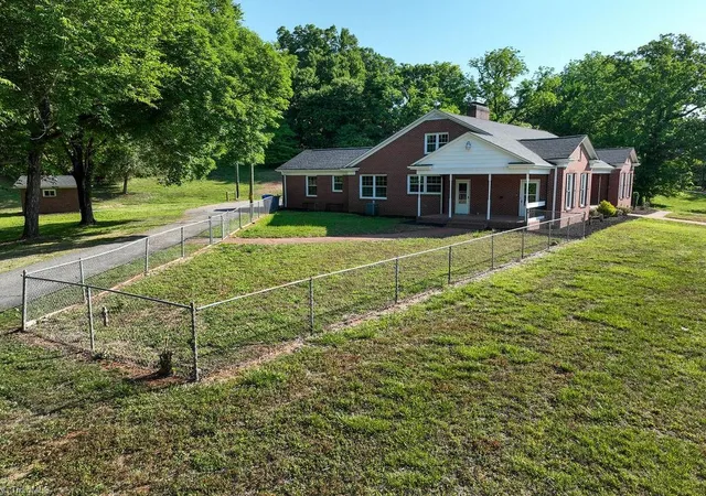 Homes for sale in North Wilkesboro, NC | 1006 F St, North Wilkesboro, NC 28659 | MLS# 1224524