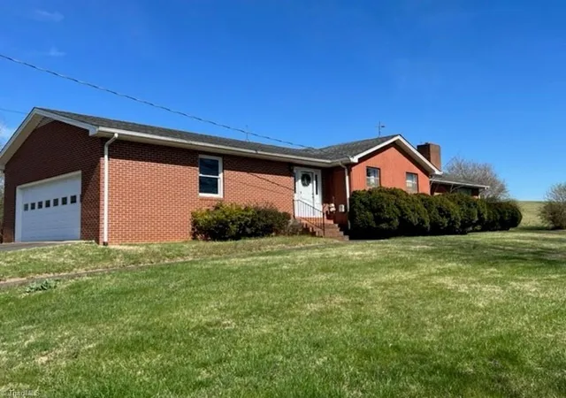 2nd image of 4445 E Pine St, Mount Airy, NC 27030 | MLS# 1228406