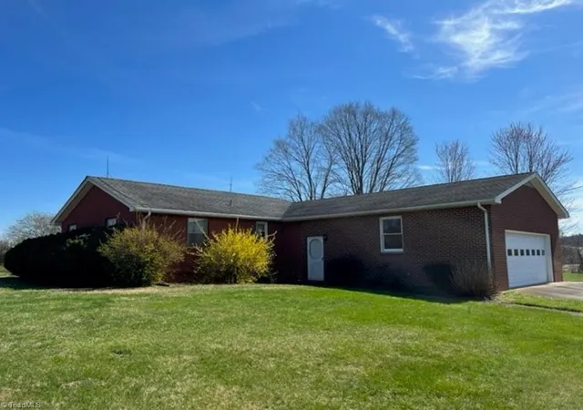3rd image of 4445 E Pine St, Mount Airy, NC 27030 | MLS# 1228406