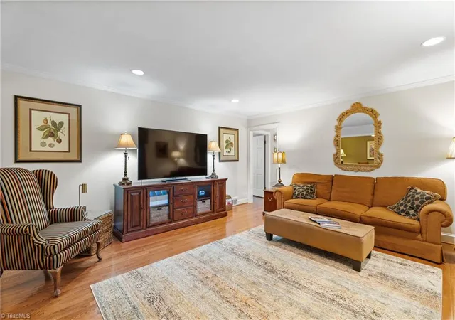 5th image of 440 Sherwood Forest Rd, Winston Salem, NC 27104 | MLS# 1219302