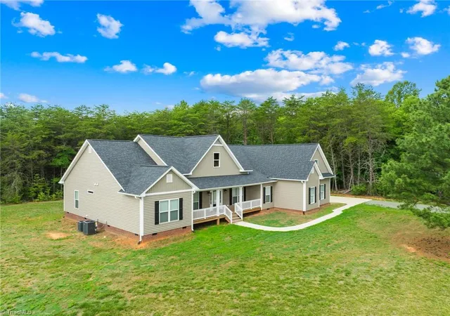 Photo 3 of Single family home for sale at 4669 Grooms Rd, Reidsville, NC 27320 | MLS# 1228078 | Listing updated on 2026-09-08