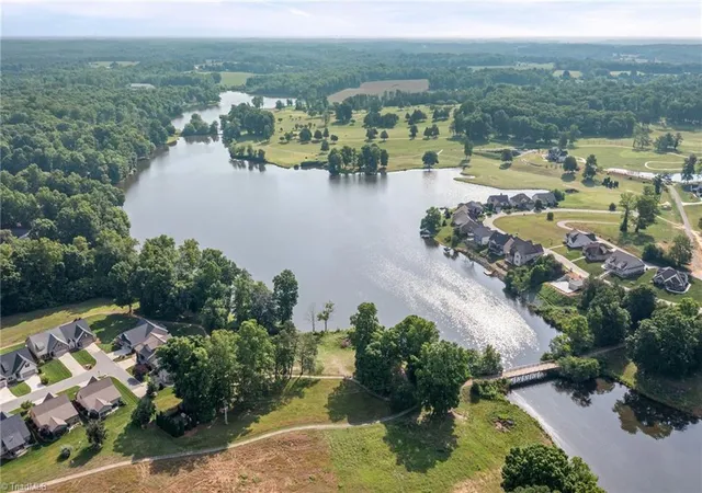 2nd image of 115 Lake Louise Dr, Mocksville, NC 27028 | MLS# 1227026