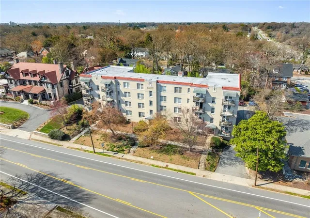 35th image of 1013 N Elm St #A2, Greensboro, NC 27401 | MLS# 1211344