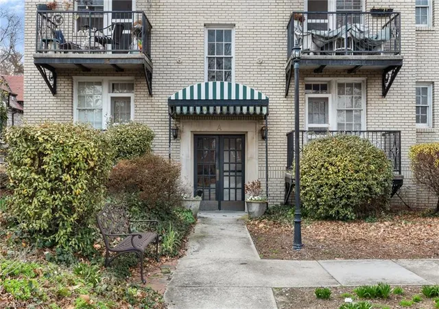 4th image of 1013 N Elm St #A2, Greensboro, NC 27401 | MLS# 1211344
