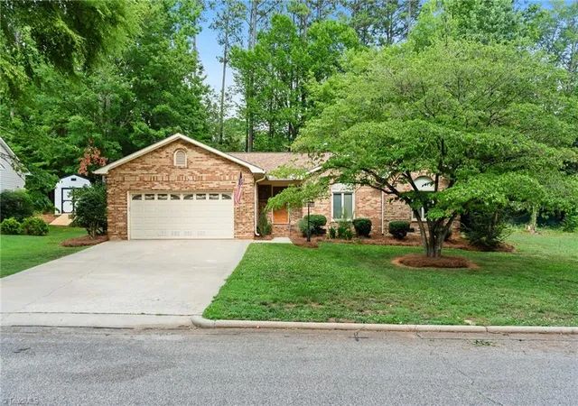 Homes for sale in Lexington, NC | 603 Hunters Wy, Lexington, NC 27292 | MLS# 1226207