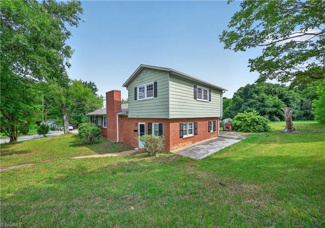 32nd image of 2601 Rosemary Dr, Winston Salem, NC 27105 | MLS# 1224719