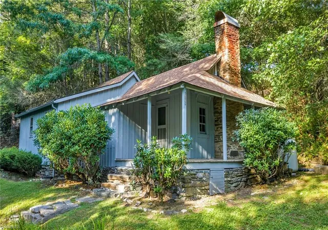 Photo 3 of Sale Pending at 1092 Hartzog Frd Rd, West Jefferson, NC 28694 | MLS# 1230287 | Listing updated on 2026-08-07