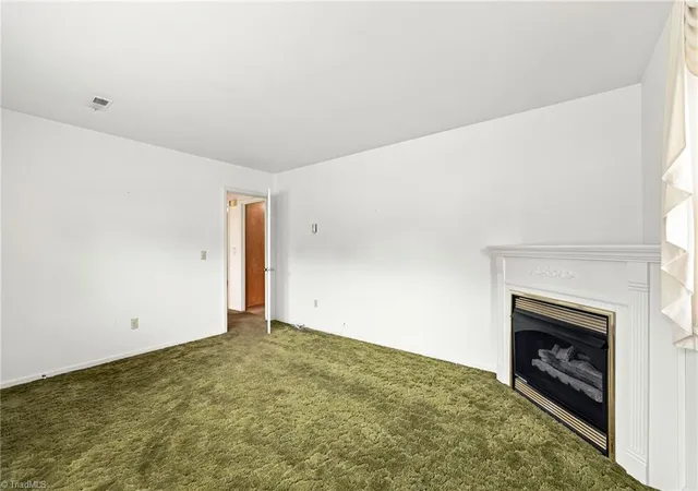 Photo 4 of Sale Pending at 201 Rolling Rd, Burlington, NC 27217 | MLS# 1229123 | Listing updated on 2026-09-08