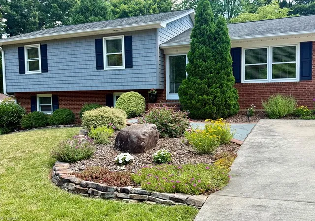 Homes for sale in Lexington, NC | 111 Ridgewood Dr, Lexington, NC 27292 | MLS# 1225300