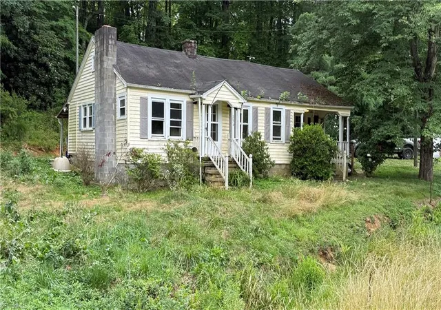 Homes for sale in Pilot Mountain, NC | 254 Toms Creek Church Rd, Pilot Mountain, NC 27041 | MLS# 1226125