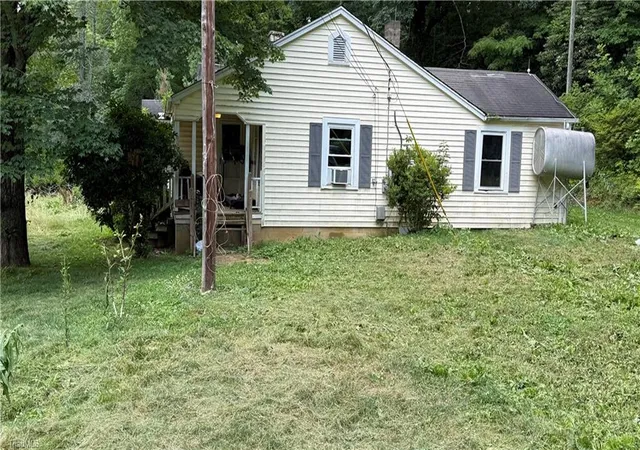 Homes for sale in Pilot Mountain, NC | 254 Toms Creek Church Rd, Pilot Mountain, NC 27041 | MLS# 1226125