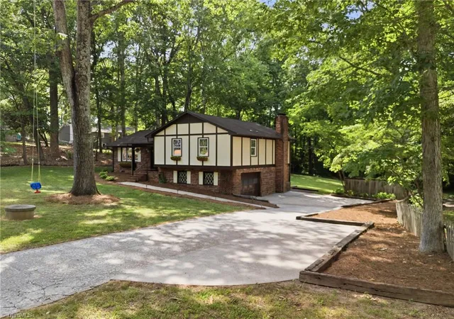 2nd image of 159 Charlotte Pl, Advance, NC 27006 | MLS# 1225434