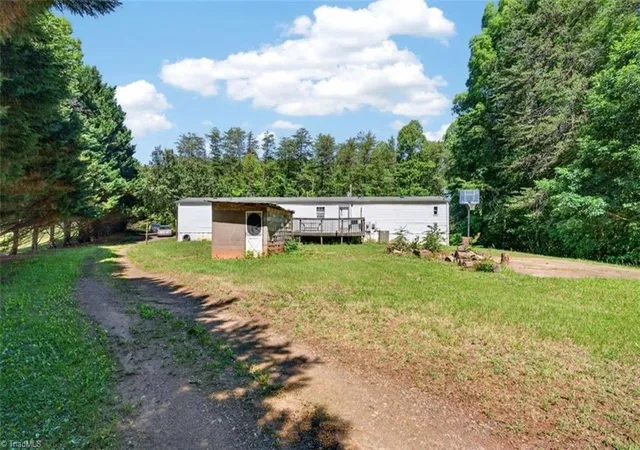 Homes for sale in Pinnacle, NC | 1709 Bud Tilley Rd, Pinnacle, NC 27043 | MLS# 1223219