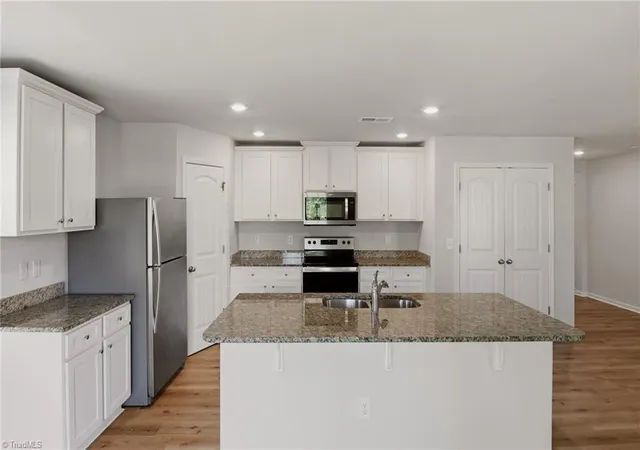 Photo 3 of Single family home for sale at 2106 Briar Run Dr, Greensboro, NC 27405 | MLS# 1229929 | Listing updated on 2026-09-09