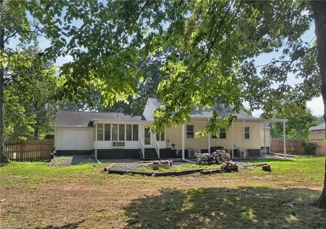 Photo 3 of Single family home for sale at 2805 Roland Rd, Greensboro, NC 27407 | MLS# 1230937 | Listing updated on 2026-09-16