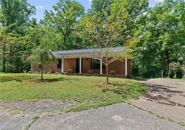2nd image of 183 Key Valley Trl, Mount Airy, NC 27030 | MLS# 1231839