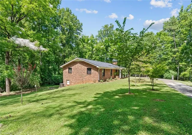 3rd image of 183 Key Valley Trl, Mount Airy, NC 27030 | MLS# 1231839