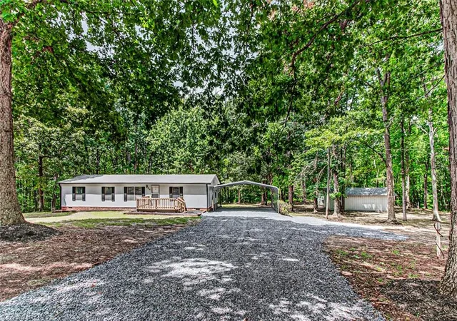 Photo 28 of Sale Pending at 524 Silver Valley Rd, Lexington, NC 27292 | MLS# 1230115 | Listing updated on 2026-08-17