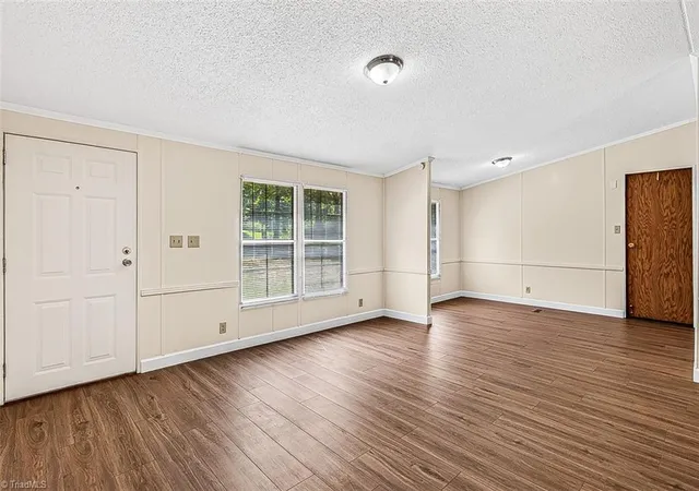 Photo 4 of Sale Pending at 524 Silver Valley Rd, Lexington, NC 27292 | MLS# 1230115 | Listing updated on 2026-08-17