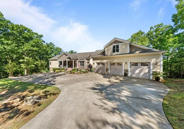 4th image of 2207 Sierra Trace Rd, Denton, NC 27239 | MLS# 1219344