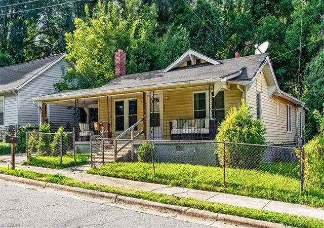 2nd image of 1207 Vernon Pl, High Point, NC 27260 | MLS# 1231266