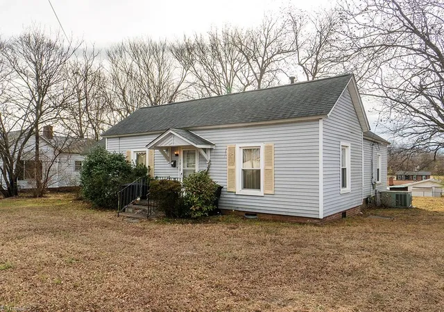Homes for sale in Burlington, NC | 1010 Attica St, Burlington, NC 27217 | MLS# 1224560