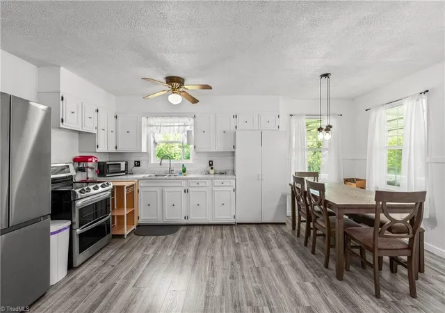 5th image of 286 Smith Ln, Mount Airy, NC 27030 | MLS# 1230933