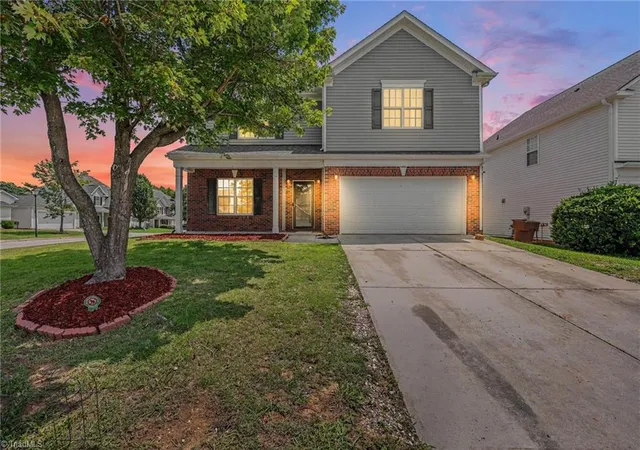 2nd image of 4501 Wolf Run Dr, Greensboro, NC 27406 | MLS# 1229472