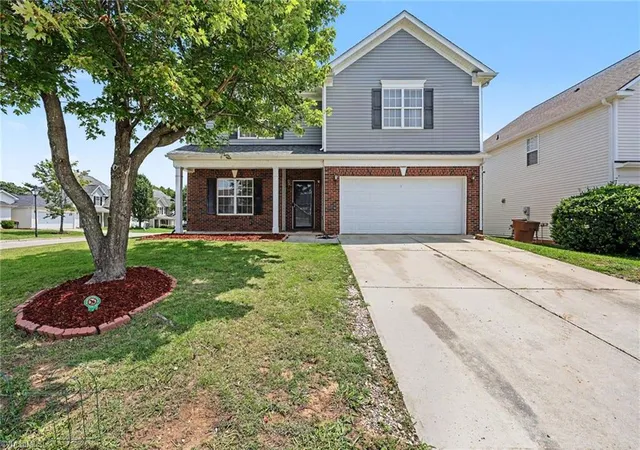 3rd image of 4501 Wolf Run Dr, Greensboro, NC 27406 | MLS# 1229472
