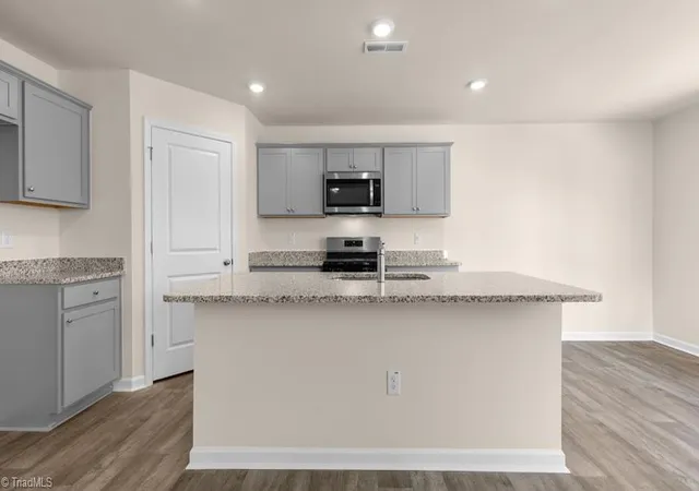 5th image of 450 Mirage Dr, Winston Salem, NC 27127 | MLS# 1226923