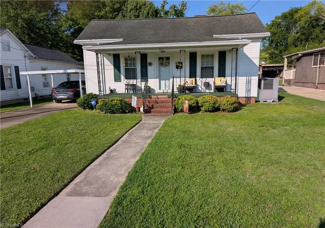 Homes for sale in Eden, NC | 309 Monroe St, Eden, NC 27288 | MLS# 1226896