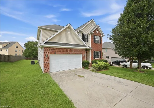 Photo 2 of Single family home for sale at 3890 Filton Dr, Greensboro, NC 27406 | MLS# 1229786 | Listing updated on 2026-08-23