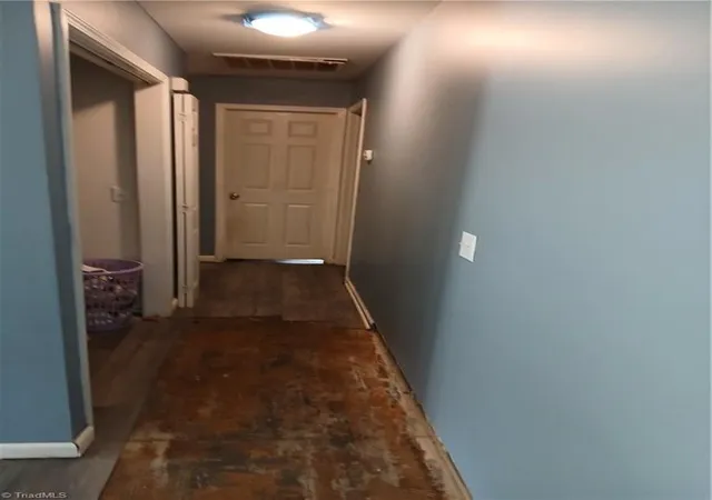 Photo 4 of Single family home for sale at 3940 Bluestem Dr, Greensboro, NC 27405 | MLS# 1224384 | Listing updated on 2026-08-26