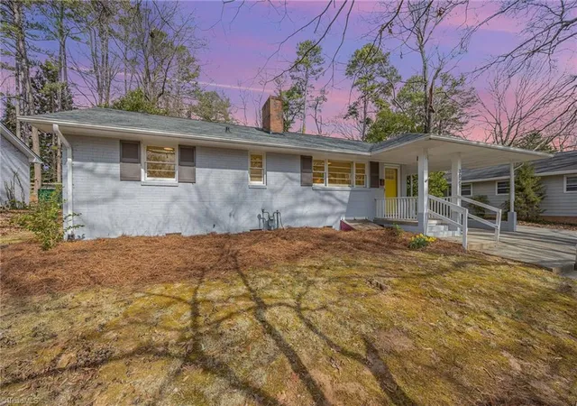 Photo 1 of Single family home for sale at 3021 Kinnamon Rd, Winston Salem, NC 27104 | MLS# 1215537 | Listing updated on 2026-04-14