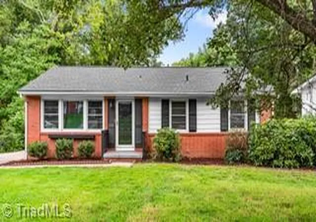 Photo 1 of Sale Pending at 2010 Twain Rd, Greensboro, NC 27405 | MLS# 1233820 | Listing updated on 2026-09-15