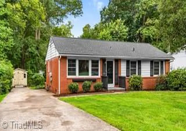 Photo 3 of Sale Pending at 2010 Twain Rd, Greensboro, NC 27405 | MLS# 1233820 | Listing updated on 2026-09-15
