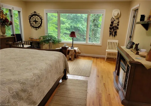 4th image of 5500 Deering Pl, Greensboro, NC 27406 | MLS# 1225736