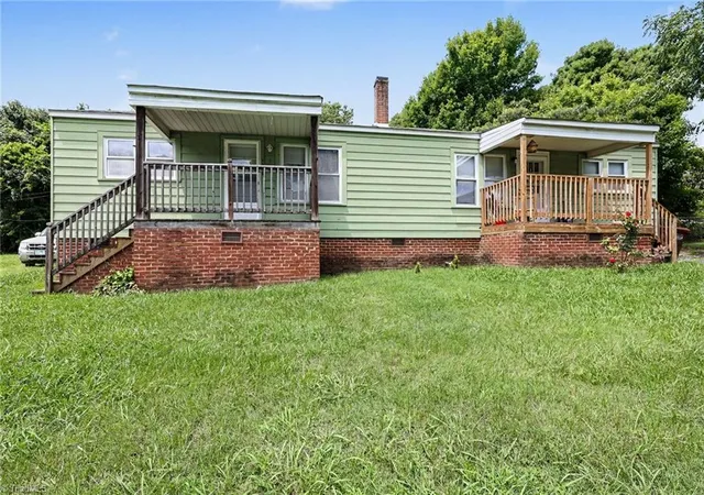 1st image of 809 Arthur Ave, High Point, NC 27263 | MLS# 1230814