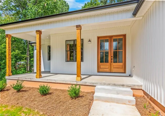 Photo 3 of Single family home for sale at 1807 Bramblewood Trl, Pfafftown, NC 27040 | MLS# 1230466 | Listing updated on 2026-09-30
