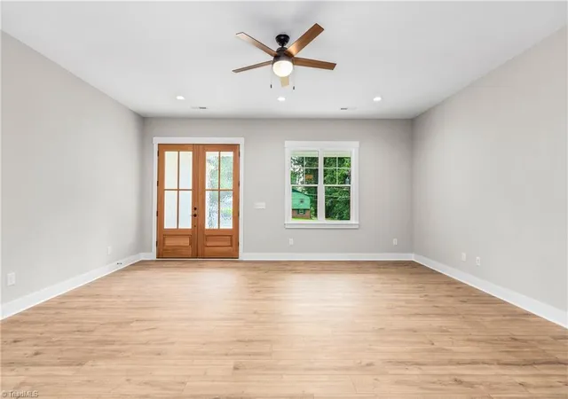 Photo 4 of Single family home for sale at 1807 Bramblewood Trl, Pfafftown, NC 27040 | MLS# 1230466 | Listing updated on 2026-09-30