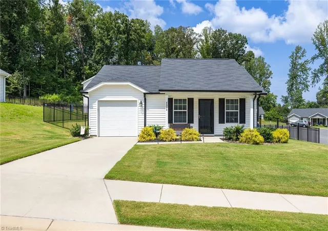 Photo 2 of Single family home for sale at 2334 Piccadilly Pines Ct, Winston Salem, NC 27127 | MLS# 1234012 | Listing updated on 2026-09-20