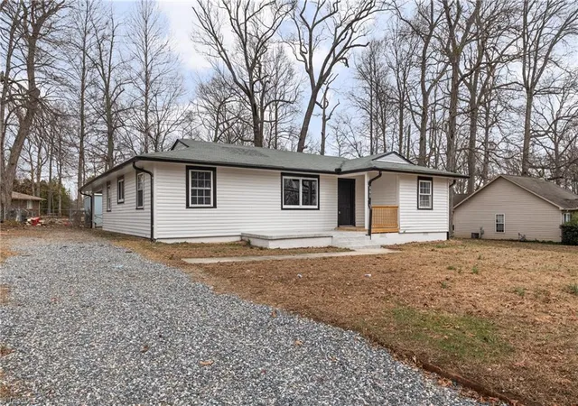 4th image of 220 Hedgecock Rd, High Point, NC 27265 | MLS# 1210501