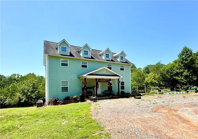 3rd image of 243 Hunter Ridge Ln, Ararat, NC 27007 | MLS# 1227861