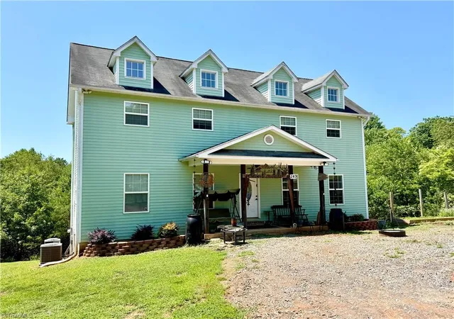 4th image of 243 Hunter Ridge Ln, Ararat, NC 27007 | MLS# 1227861