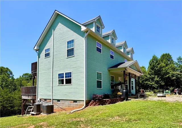 5th image of 243 Hunter Ridge Ln, Ararat, NC 27007 | MLS# 1227861