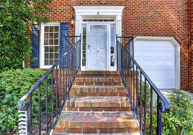 Photo 3 of Single family home for sale at 2 Park Village Ct #F, Greensboro, NC 27455 | MLS# 1224720 | Listing updated on 2026-09-15
