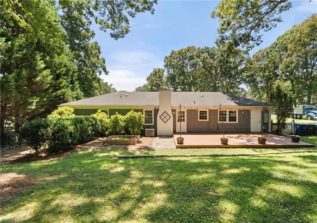Photo 2 of Sale Pending at 4831 Welwyn Rd, Winston Salem, NC 27104 | MLS# 1229719 | Listing updated on 2026-08-26