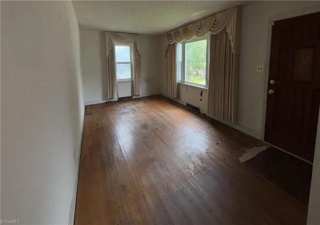 2nd image of 902 Ross Ave, Greensboro, NC 27406 | MLS# 1232944