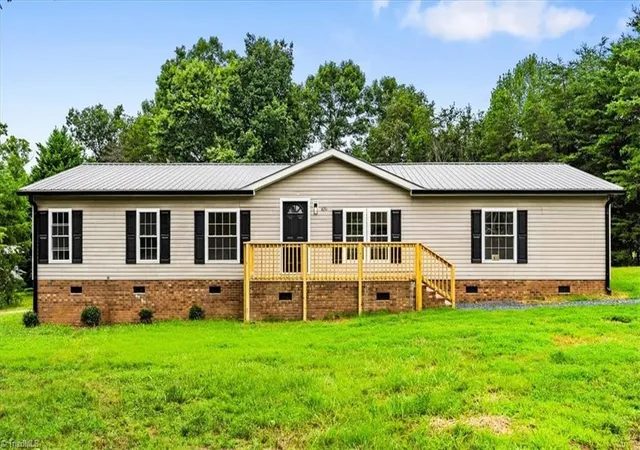 1st image of 1650 Lincoln St, Eden, NC 27288 | MLS# 1228972