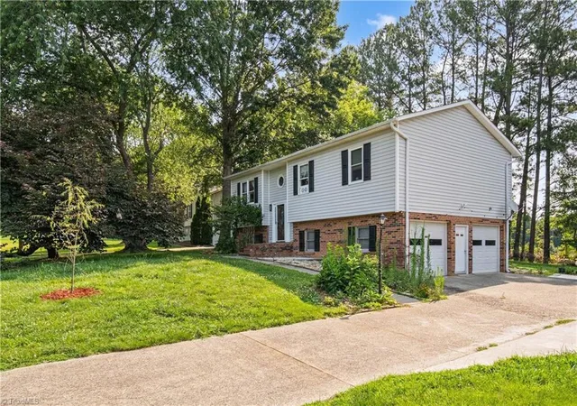 Photo 1 of Single family home for sale at 2114 Margaret Dr, Mount Airy, NC 27030 | MLS# 1233934 | Listing updated on 2026-09-10